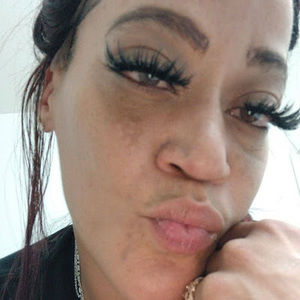 Meet your Posher, Latisha